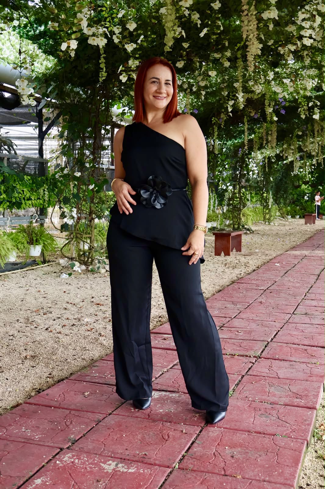 One shoulder flower jumpsuit