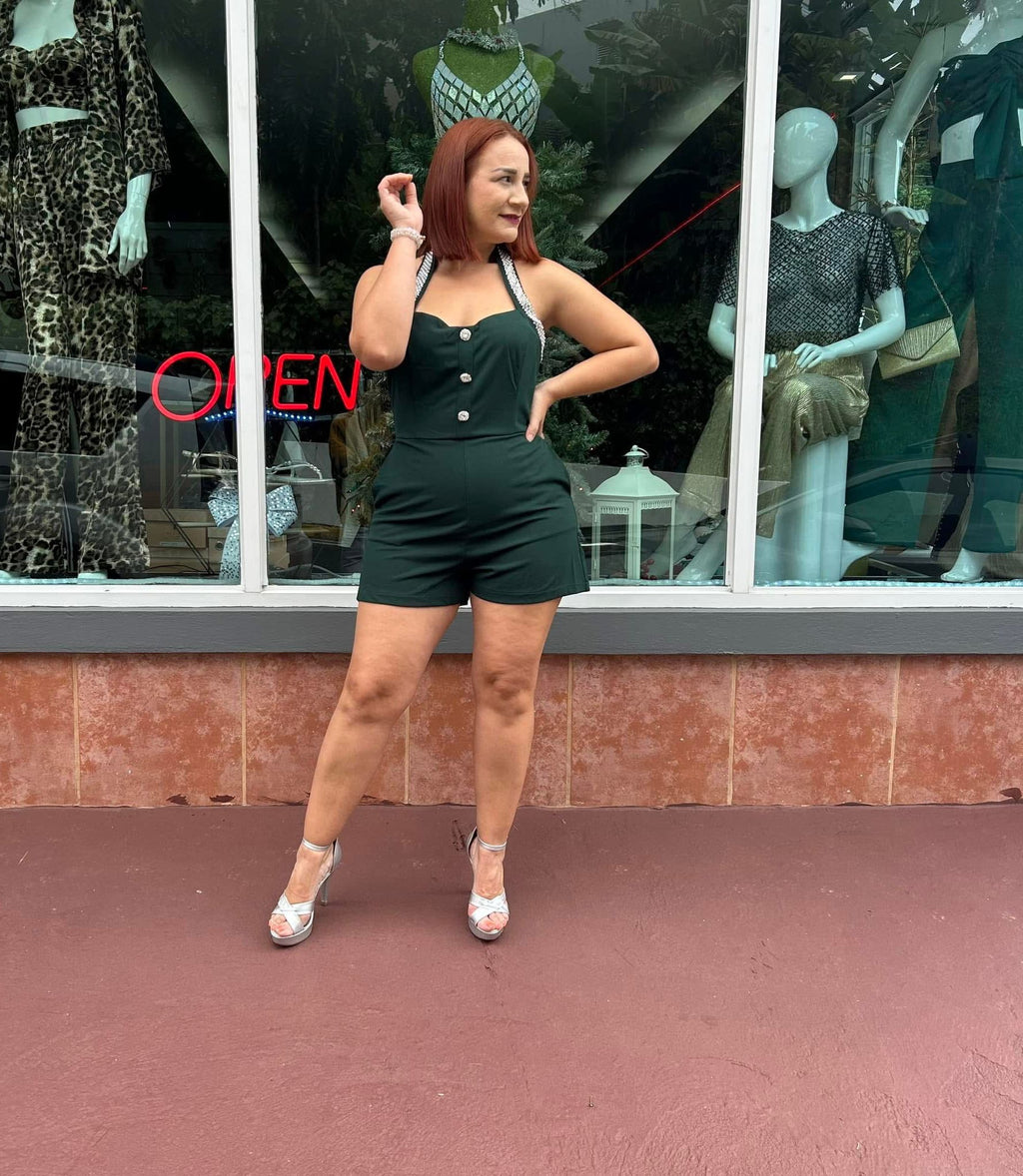 Vestido corto con boton