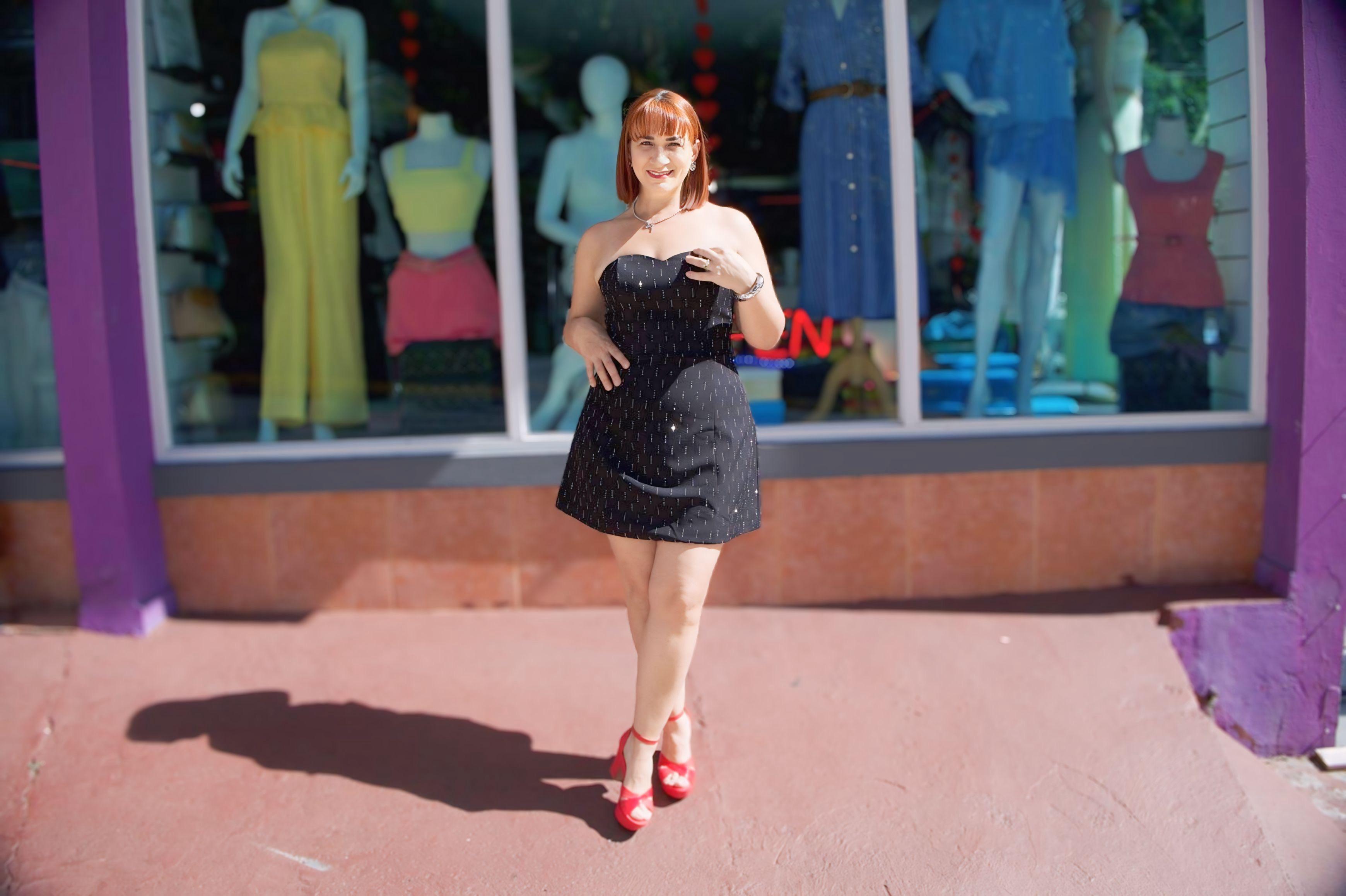 Off shoulder koquet dress