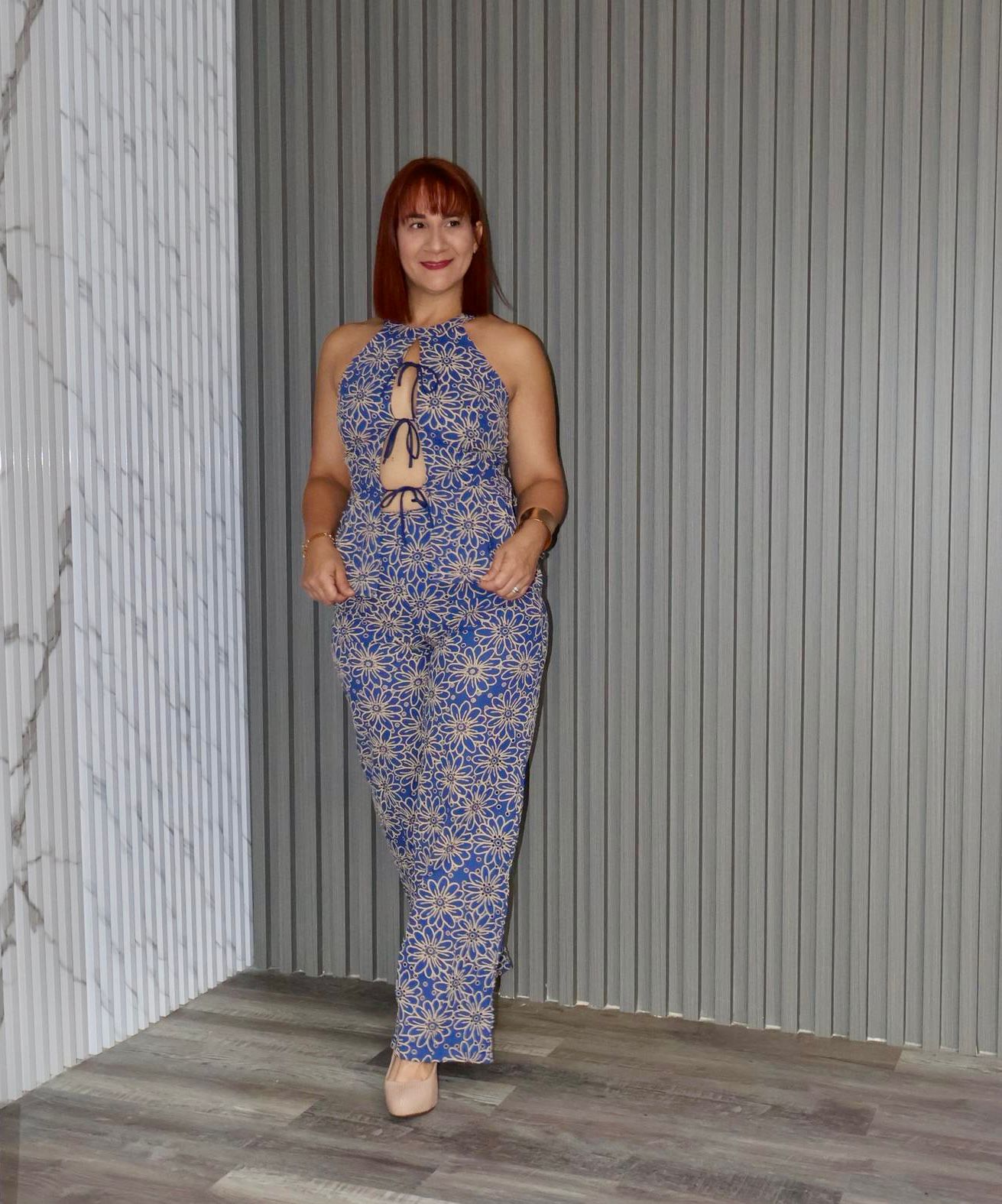 Crochet embroidered set