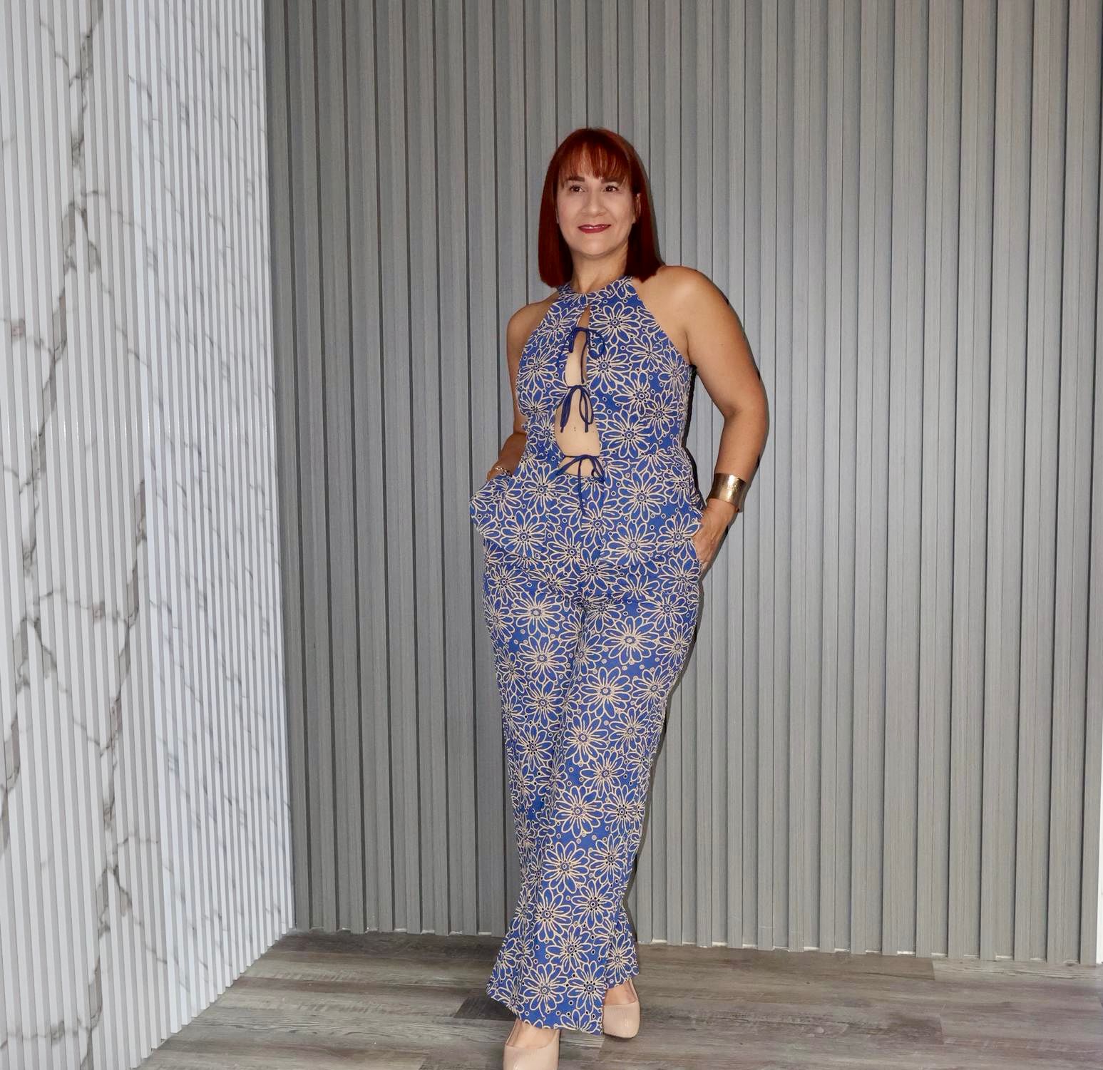 Crochet embroidered set